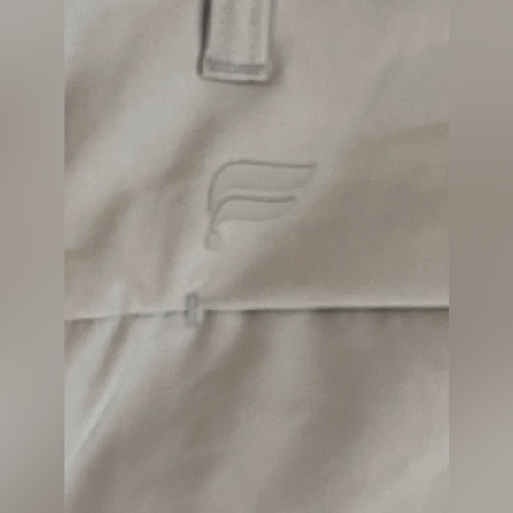 NWT Fabletics Men’s The Only Pant - Picture 4 of 6